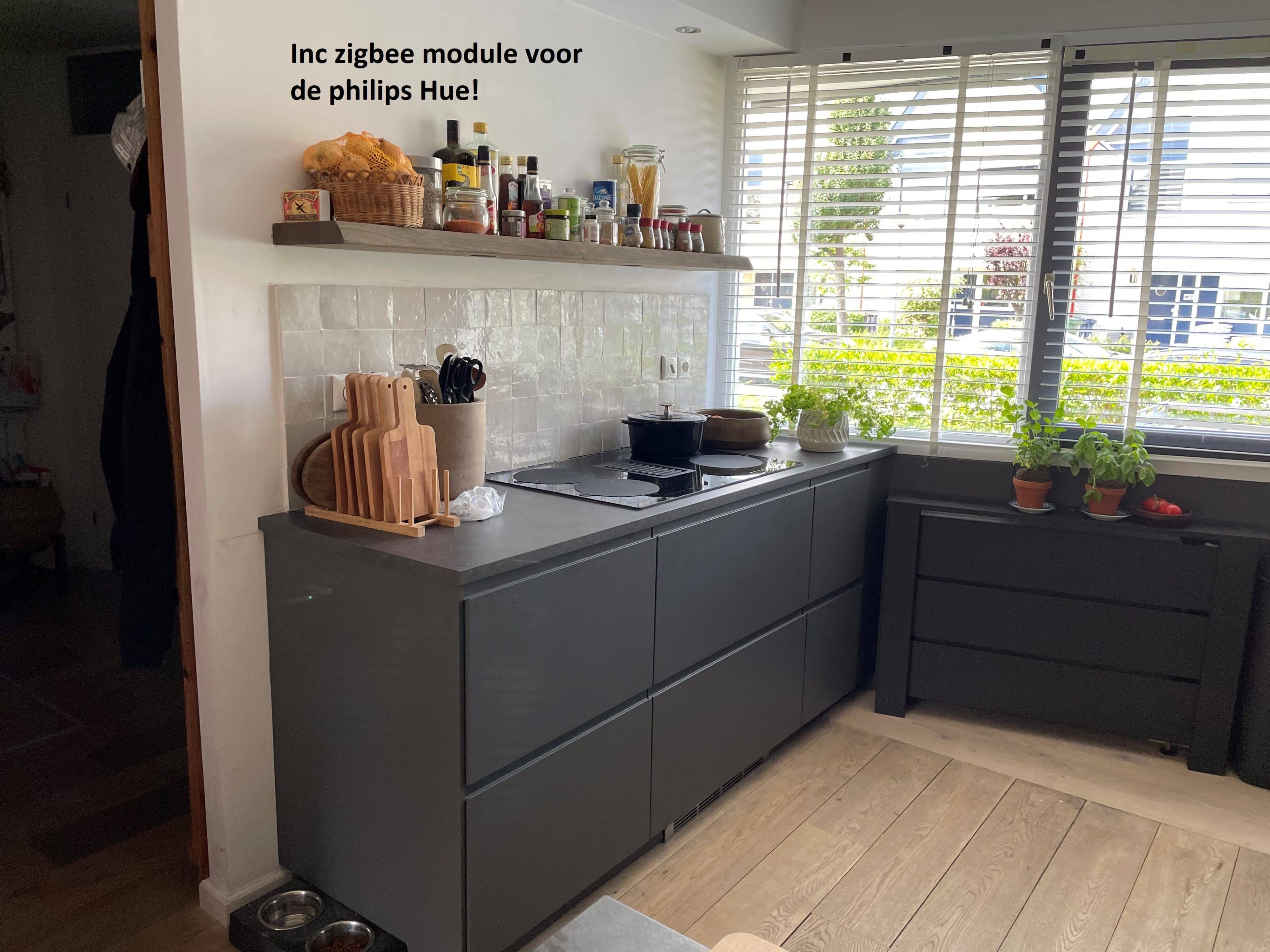 Sta op Afspraak Overvloed Eiken wandplank | Dimbare LED | Dimmodule Hue online bestellen bij Eikenwandplank.nl Sta op Afspraak Overvloed Eiken wandplank | Dimbare LED | Dimmodule Hue online bestellen bij Eikenwandplank.nl