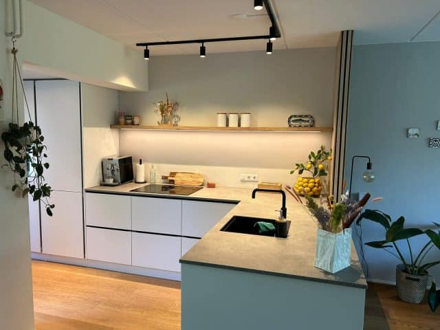 Eiken Wandplank Kantelbare Dimbare Led