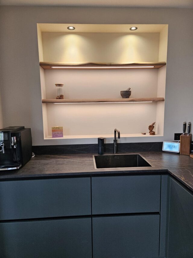 Eiken Wandplank Kantelbare Dimbare Led